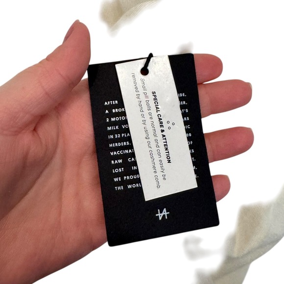 Naadam Fancy Cashmere Knit Tank White V-Neck Sleeveless Top Size Small - Picture 4 of 8